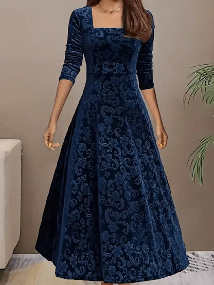 Isabella - Kjole med blomstermønster og firkantet hals