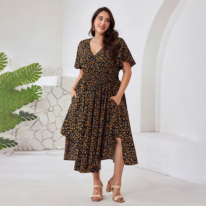 Astrid - Plus size maxikjole med blomstertrykk og lommer