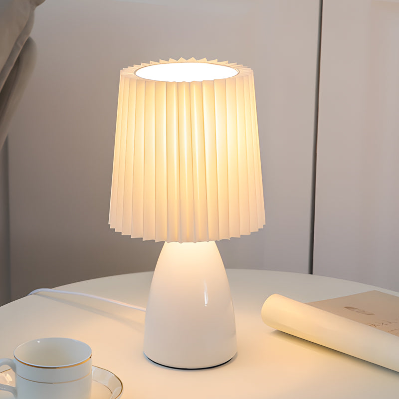 LumiBase - Stilig bordlampe med glassfot til hjemmet ditt