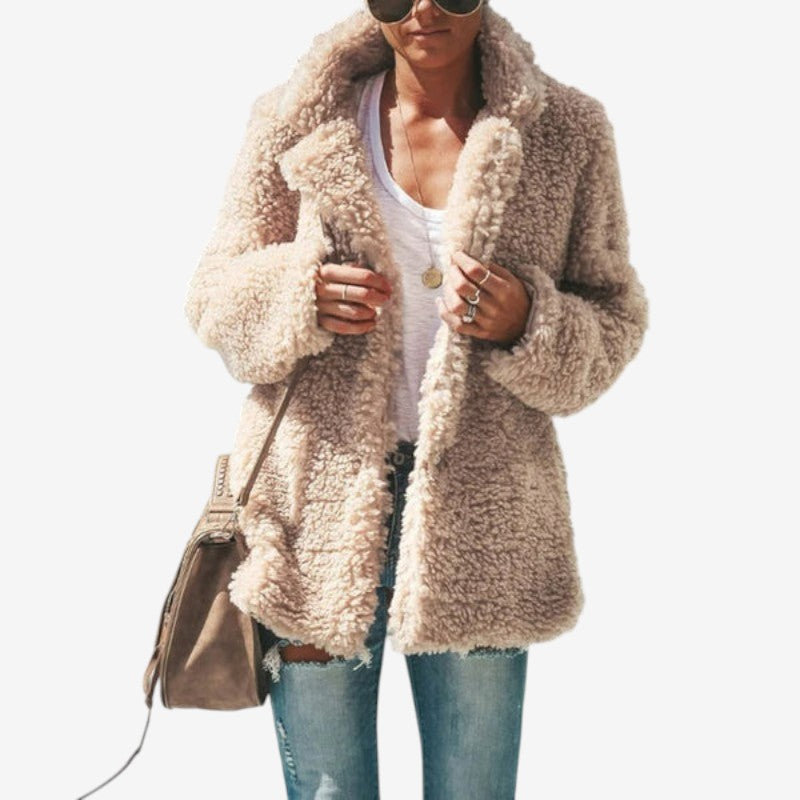 Velmora – Jakke med Slagkrage og Lange Ermer