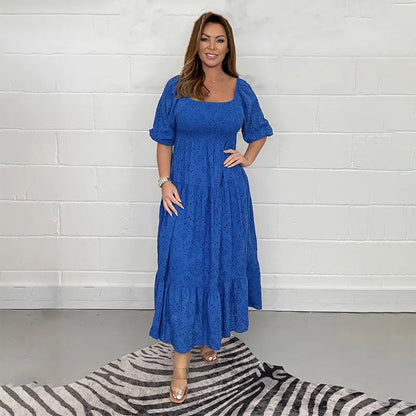 Bella - Puffermet kjole med maljedetaljer