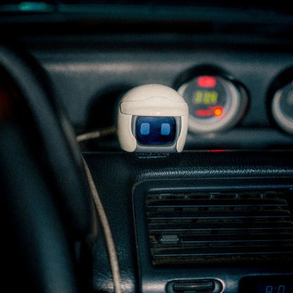 RoboGlow - Futuristisk robotfigur for bilpult og hjemmedekorasjon