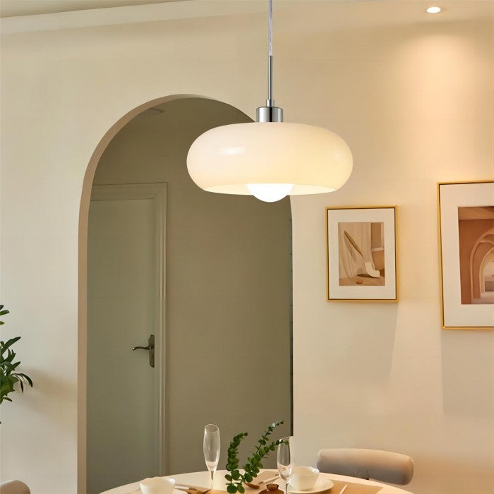 VintaGlow - Pendellampe med slank Bauhaus-design