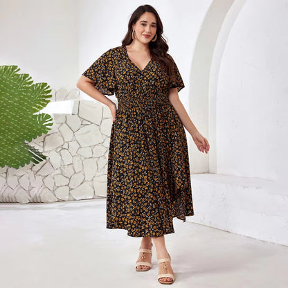 Astrid - Plus size maxikjole med blomstertrykk og lommer