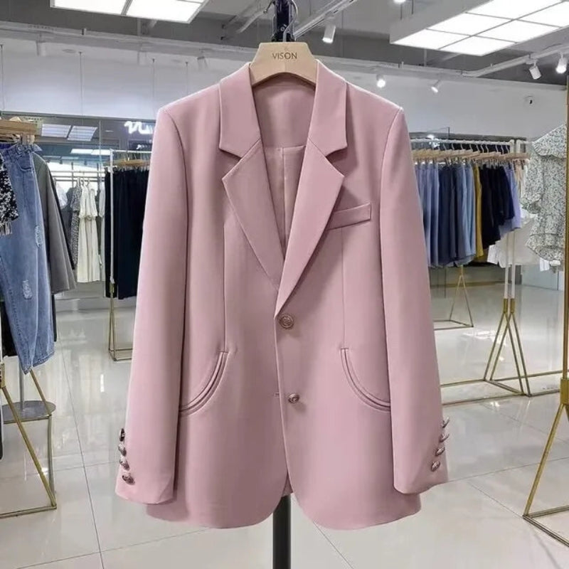Cornelia – Langermet blazer med krage og knapper