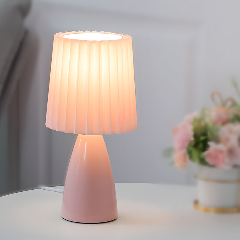 LumiBase - Stilig bordlampe med glassfot til hjemmet ditt