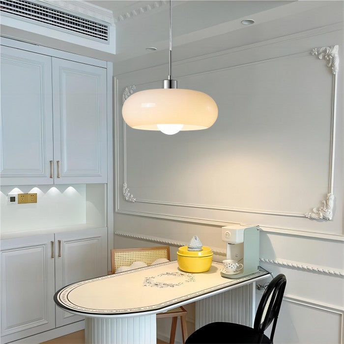 VintaGlow - Pendellampe med slank Bauhaus-design