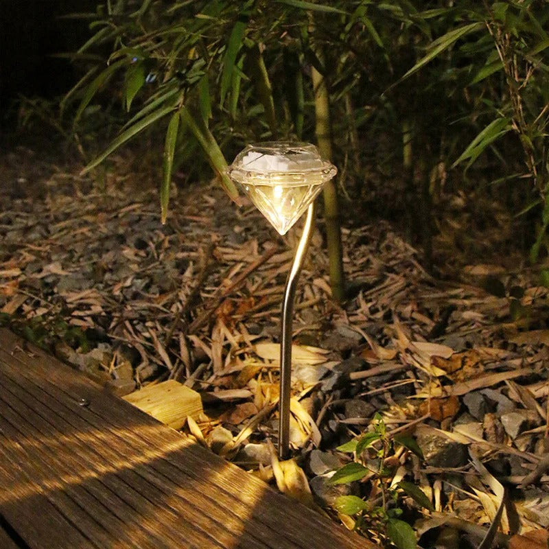 GleamStone - Solcelledrevne diamantlamper for en elegant utendørs belysning