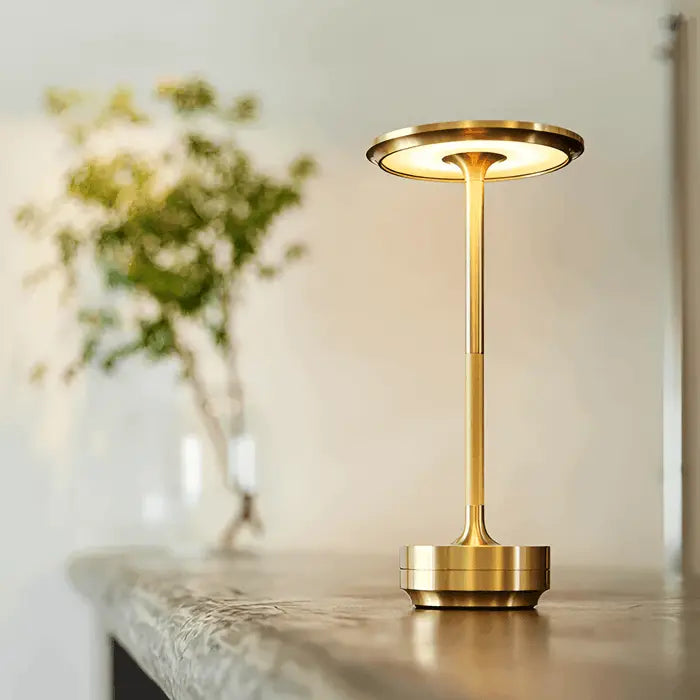 GlowBeam - trådløs oppladbar LED-bordlampe med et moderne preg