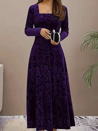 Isabella - Kjole med blomstermønster og firkantet hals