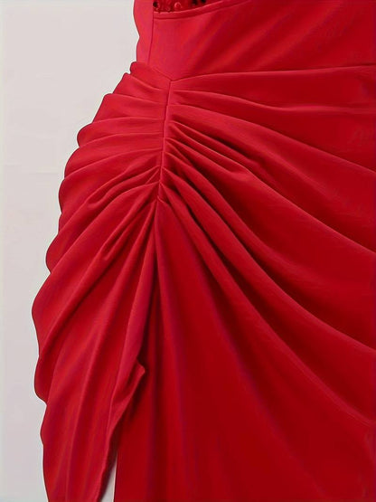 Abigail - Asymmetrisk cocktailkjole med én skulder og paljettoverdel