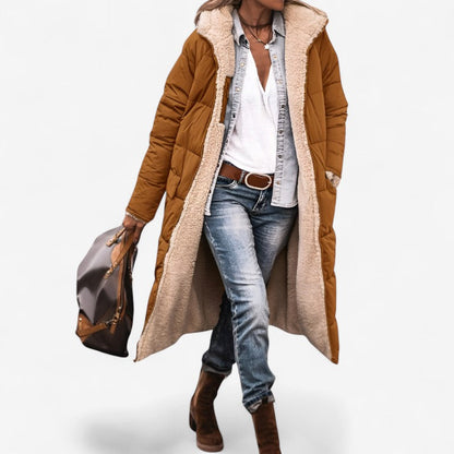 Sofie - Lang jakke med lange ermer hette og sidelommer