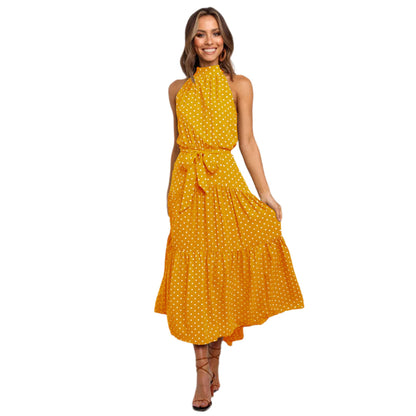 Elena – Moderne midikjole med halterneck og midjebelte