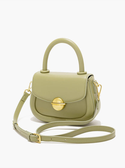 Leonie - Lett skulderveske med klaff og justerbar stropp