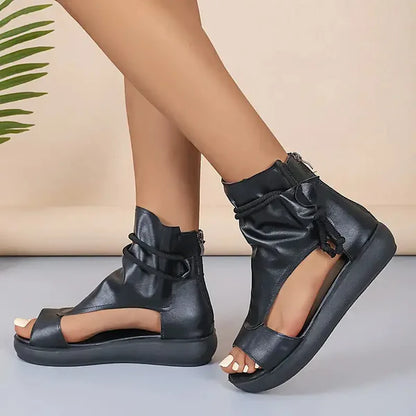 Angela - Sandaler med ankelrem med utskjæringer og glidelås