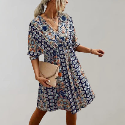 Ava - A line kjole med V-hals og volange ermer