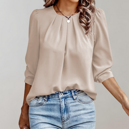 Liora - Trendy bluse med plisserte plisseringer