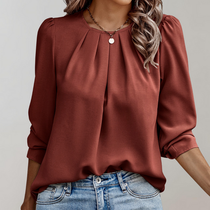 Liora - Trendy bluse med plisserte plisseringer