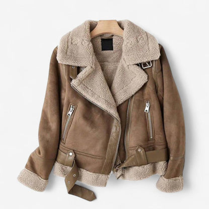 Julie – Jakke med lange ermer glidelåsbelte og jakkeslag