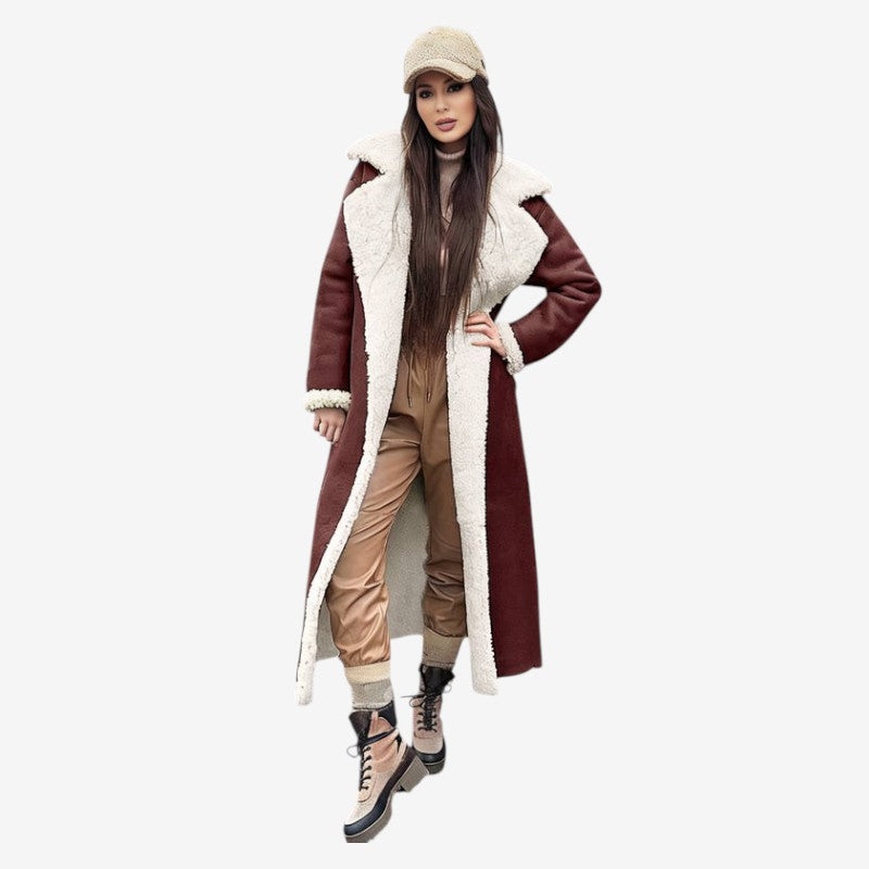 Marthe – Lang kåpe med lommer jakkeslag og lange ermer