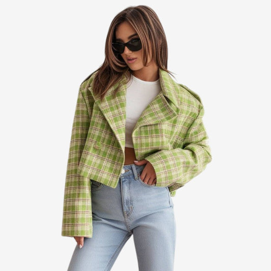 Maja – Kort kåpe med dobbeltspent rutemønster og lange ermer