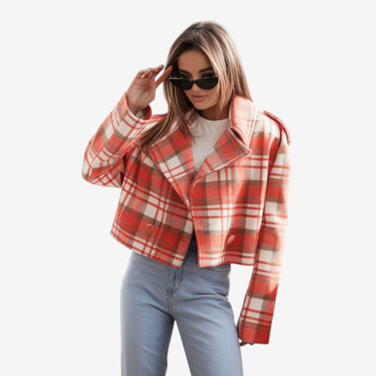 Maja – Kort kåpe med dobbeltspent rutemønster og lange ermer