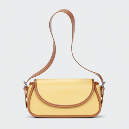 Nora – Skulderveske med Bred Stropp og Klaff