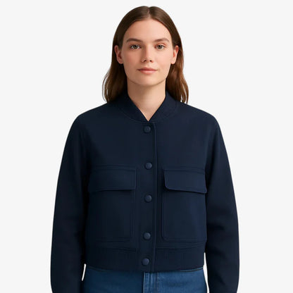 Jasmijn – Langermet Jakke med Ribbestrikkede Ermer