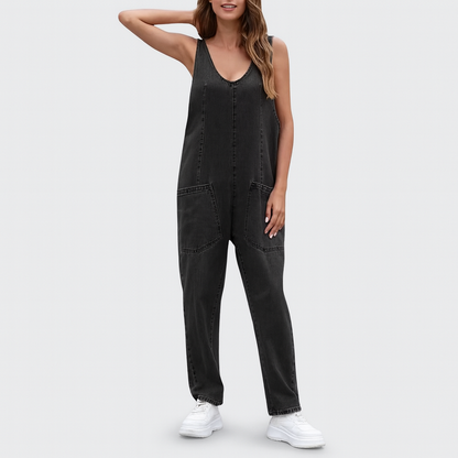 Caren – Ermeløs jumpsuit med vide ben og lommer