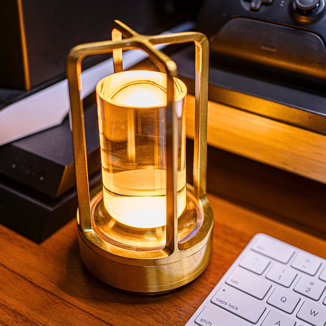 LumaTouch - Oppladbar trådløs LED-bordlampe for komfortabel belysning