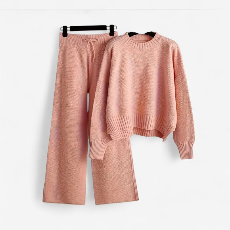 Caroline – Todelt Sett med Langermet Genser og Vide Bukser