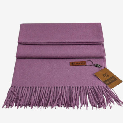 Aveline – Skjerf med Stor Form og Frynsekant-Design