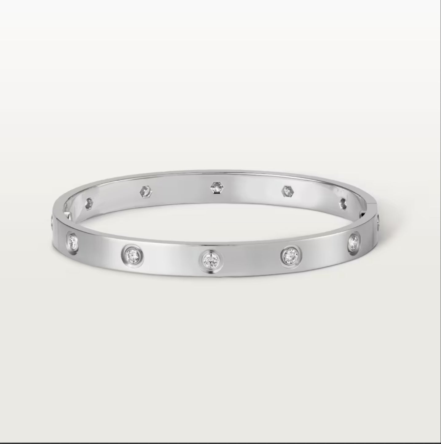 Claire - Sølvarmbånd med diamantdetaljer for tidløs look