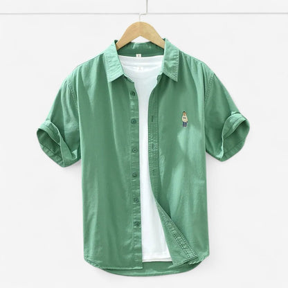 Paul – Kortermet Skjorte med Brodert Design og Knappelukking