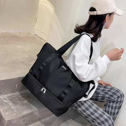 Maya - Romslig reiseveske med to rom med glidelås