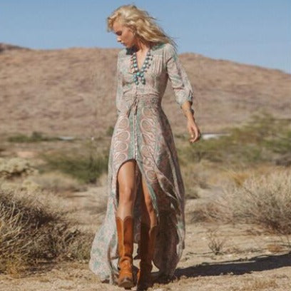 Isabella - Flytende maxikjole med detaljert mønster og rynket midje