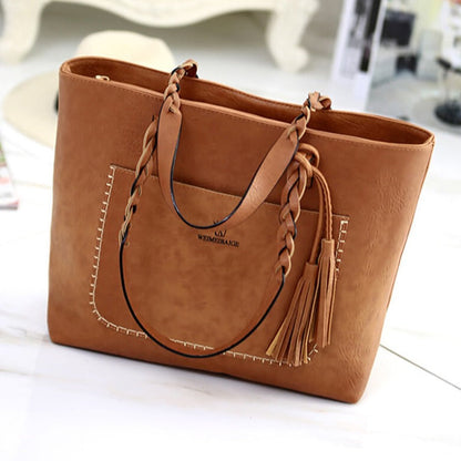 Sophie - Stilig skulderveske med flettede håndtak