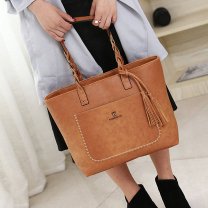 Sophie - Stilig skulderveske med flettede håndtak