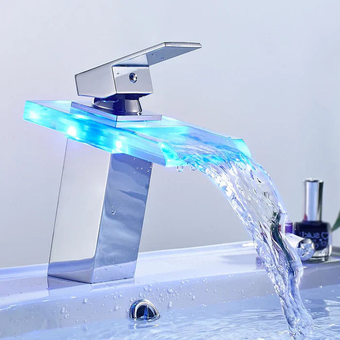 LumiFlow - Smart temperaturindikator for trygg og elegant vannbruk