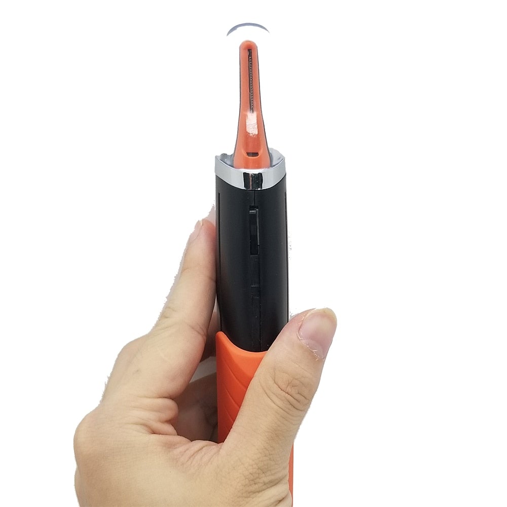 TrimMaster - Multifunksjonell hårtrimmer med innebygd LED-lys for pleie fra topp til tå