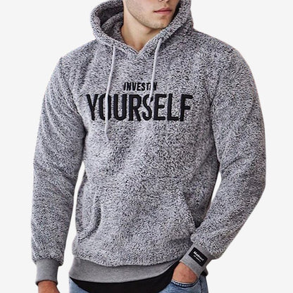 Ethan – Langermet Hettegenser med Frontlomme og Justerbar Hette