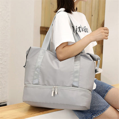 Maya - Romslig reiseveske med to rom med glidelås