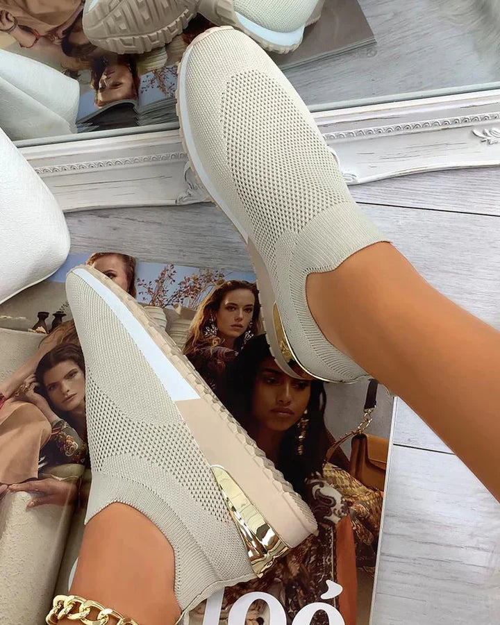 Natalie - Slip-on joggesko med tykk såle og skinnende ankeldetaljer