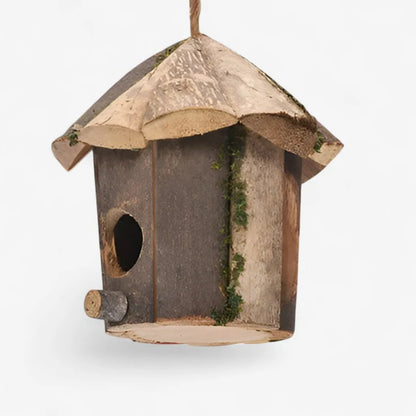 NestHaven – Hengende Fuglekasse i Tre for Hage