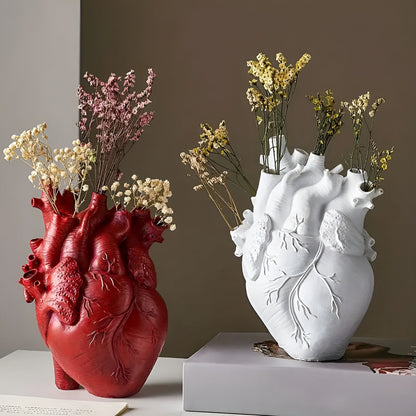 HeartBloom - Romantisk hjerteformet vase for eleganse