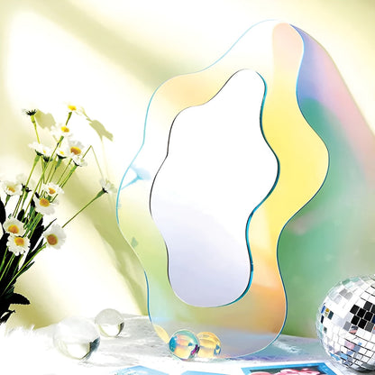 AuraMirror - Moderne geometrisk speil for sømløs interiørdesign