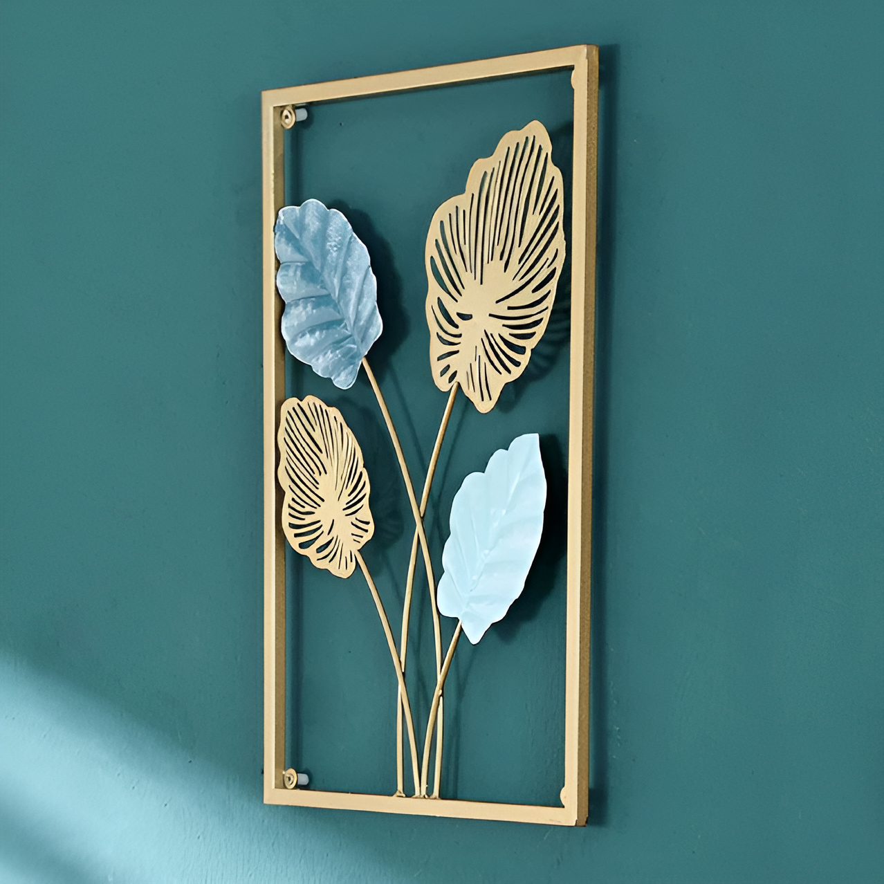 LeafLuxe - naturinspireret vægkunst i metal for fredfyldt elegance