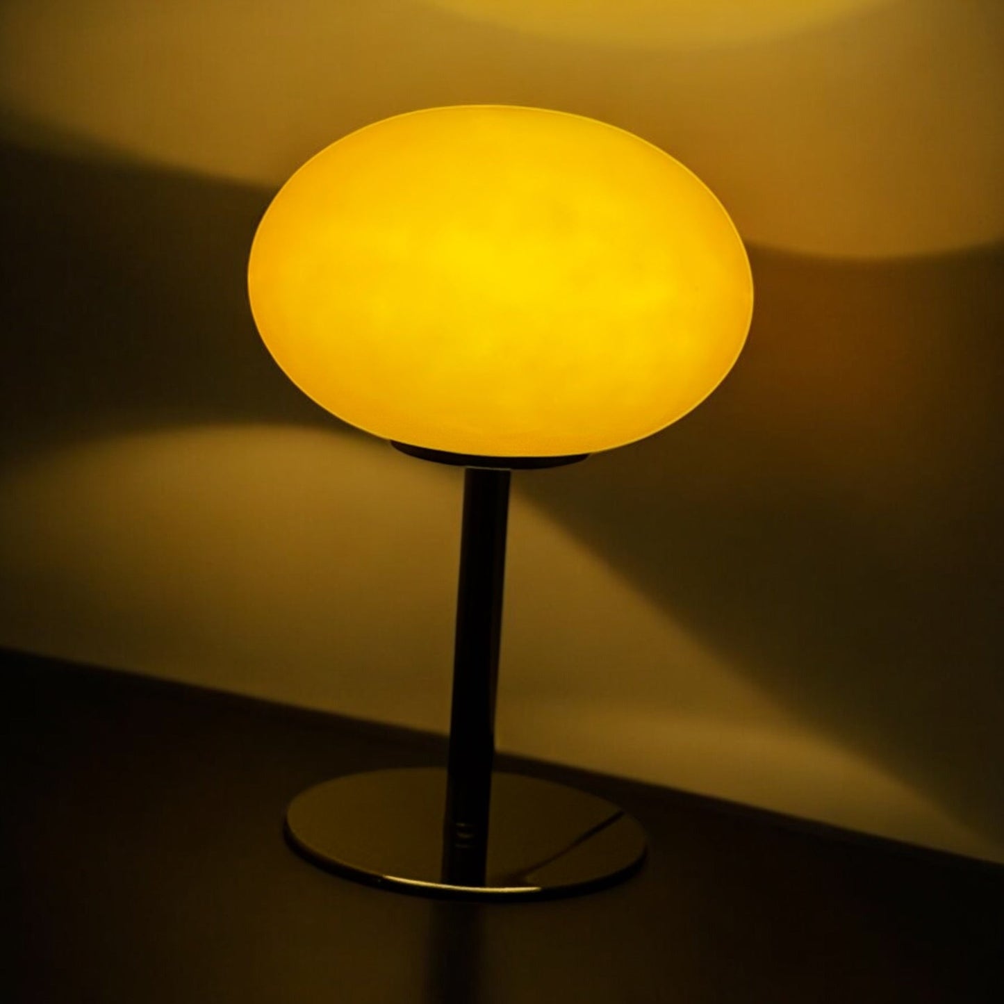 LumaSphere - Justerbar LED-lampe for koselig og stilig interiør