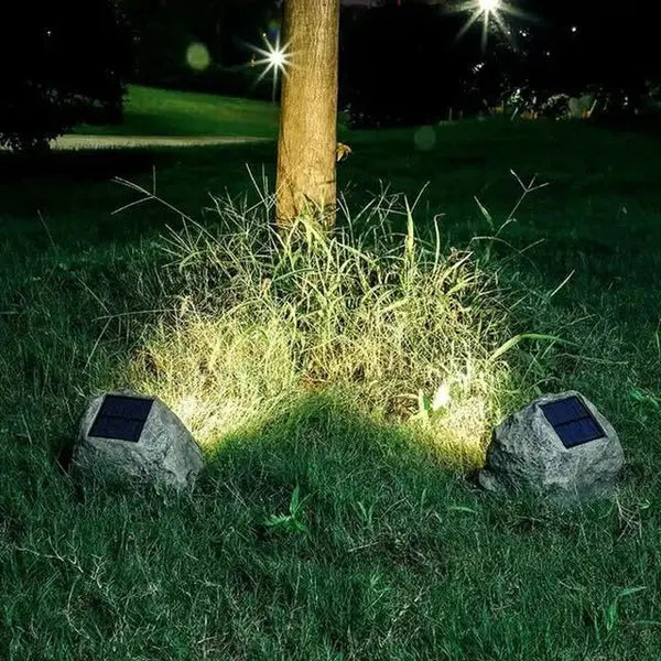 TerraGlow - solcellelys i stein for naturlig belysning utendørs