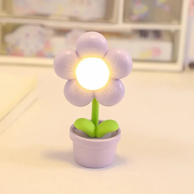 BlossiGlow - Blomsterformet bordlampe for en koselig atmosfære